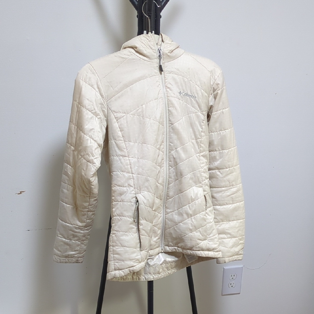 Columbia Women's‎ Beige Quilted Puffer Jacket